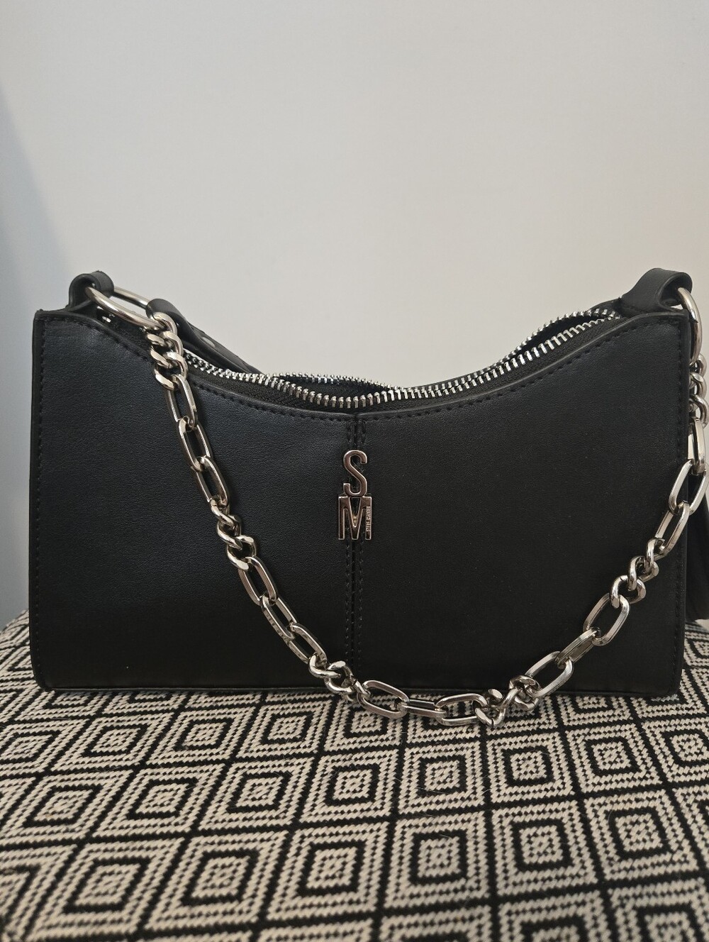 Steve Madden Black Shoulder Bag Chain Accent